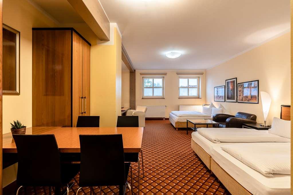 Hotel Sauerlacher Post