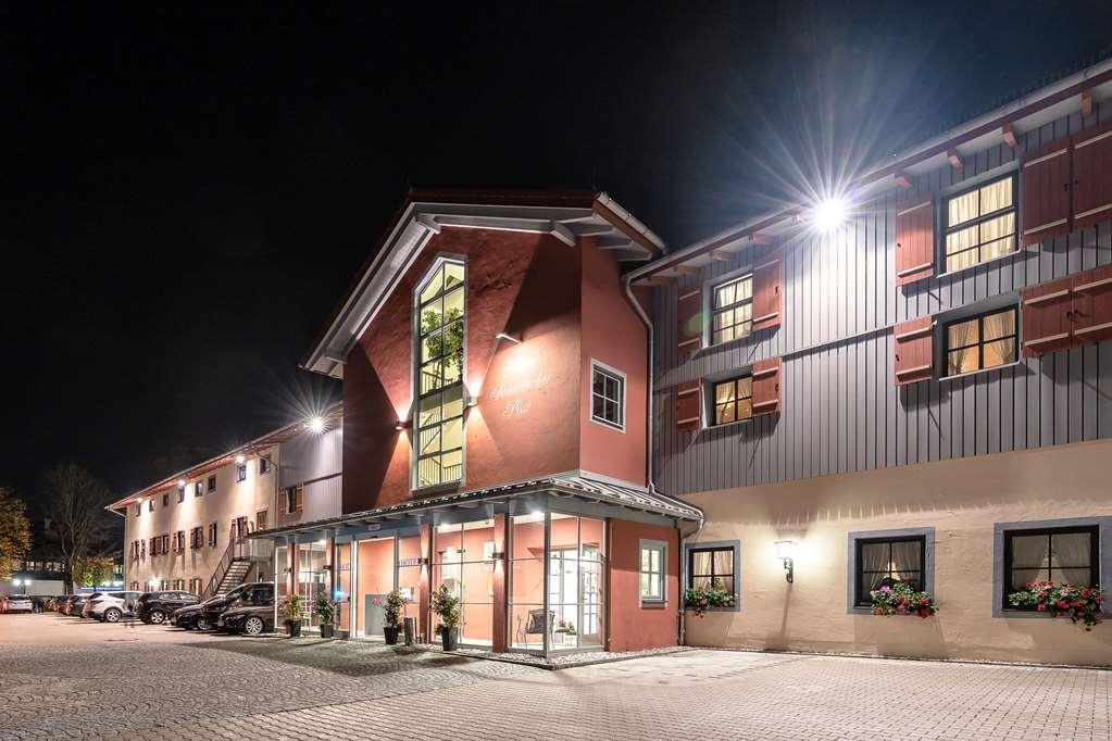 Sauerlacher Post Hotel 3*
